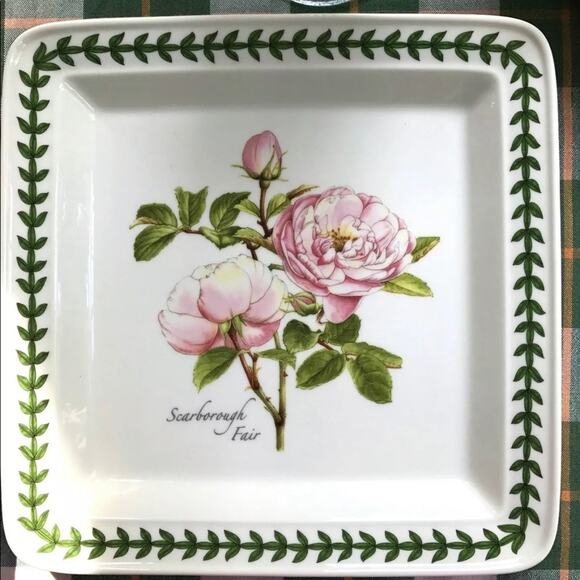 Portmeirion Botanic Roses "SCARBOROUGH FAIR" 10-1/2" Square Dinner Plate - Picture 1 of 3